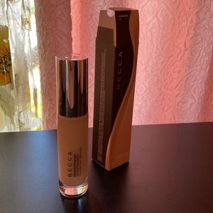 New in box Becca Alabaster 1C1